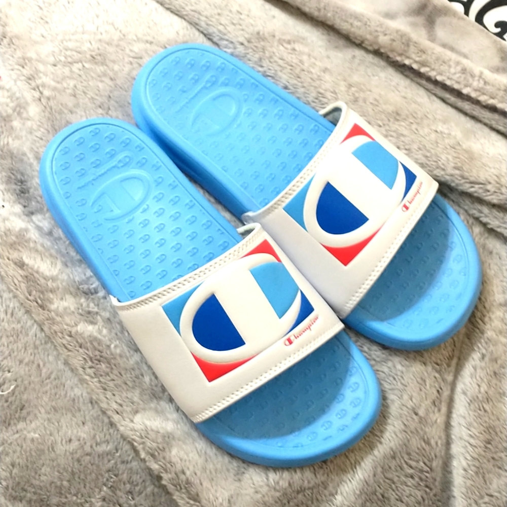 Unisex sandals champion like new size 7 excellent condition